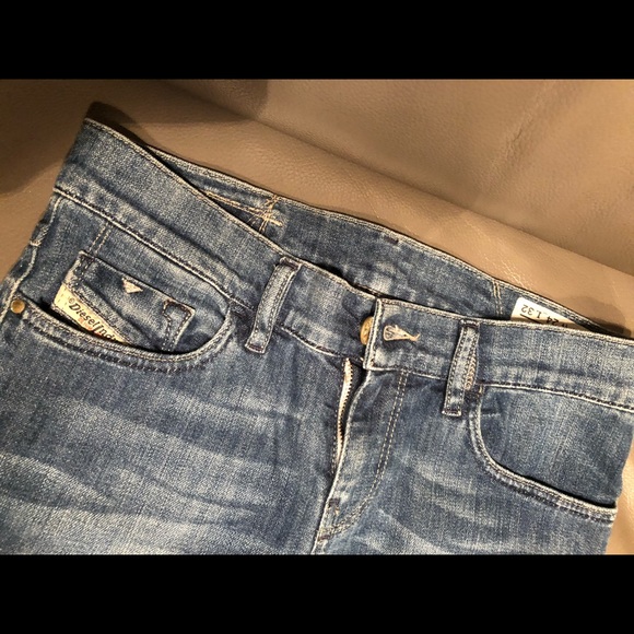 Diesel Livy Skinny Jeans 24 - Picture 4 of 8